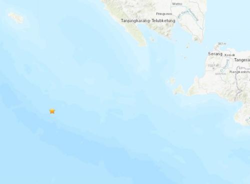 印尼西南部海域发生5.0级地震。（图片来源：美国地质勘探局网站截图）