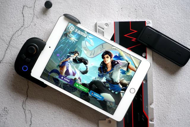 飞智黄蜂2 ipad定制版评测