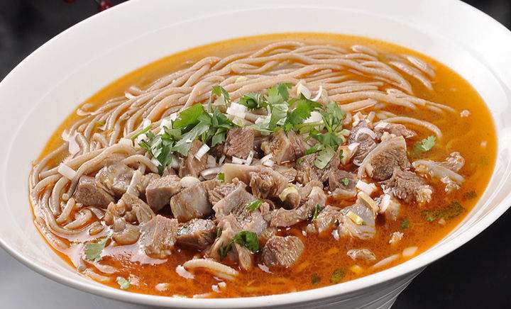 陕西著名的传统面食小吃——荞面饸饹