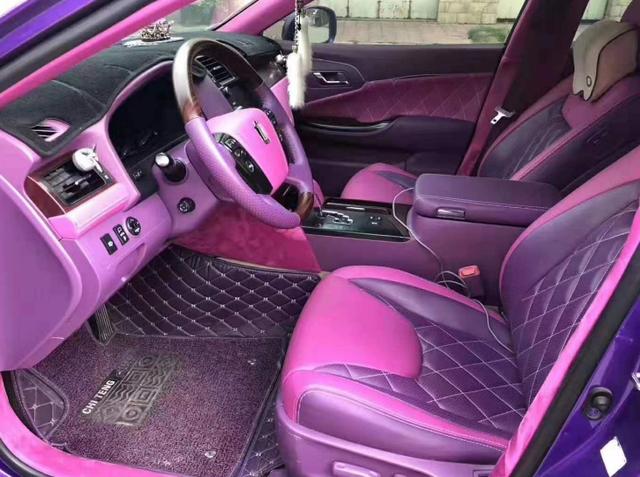 这么重口味的丰田皇冠,确定还能卖得出去?感觉坐上去头都晕了