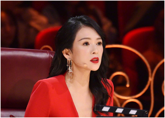 其次在《我就是演员》之中,除了章子怡之外,其他几位导师看起来都更像