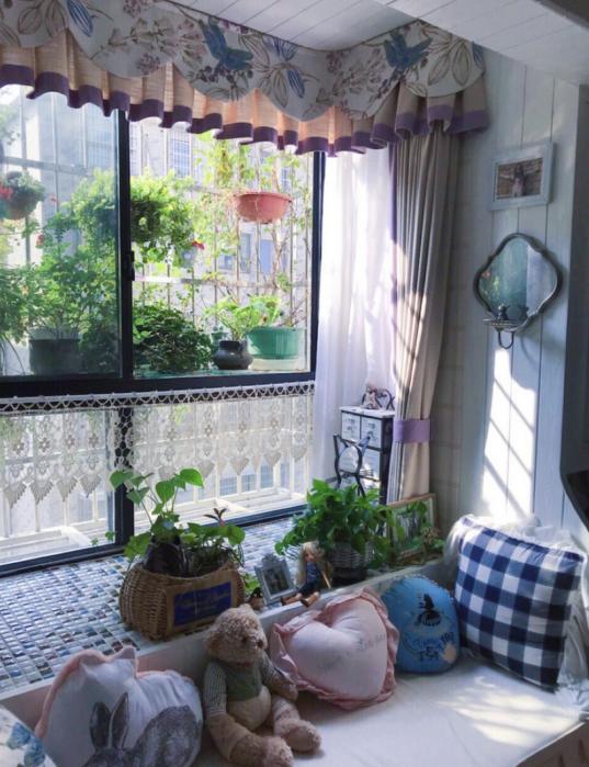 家里的飘窗可别荒废，学聪明人做个小改造，太温馨实用了！巧妙