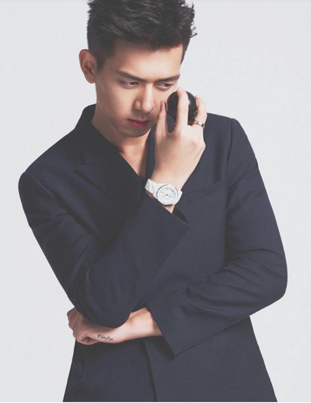 李现是魔鬼吗大奔头够帅了看到扎小揪揪的样子心动了