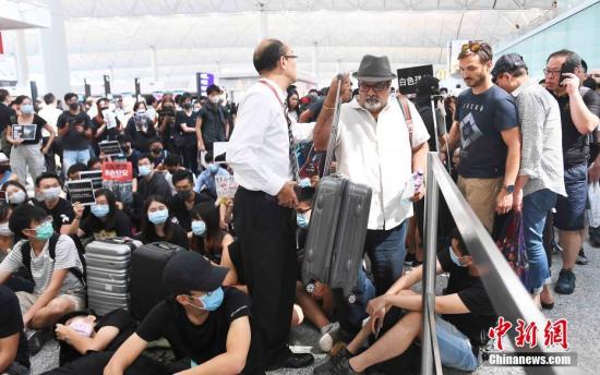香港警察人口比例_香港警察队伍的武器,与内陆警察相比,到底有多少优势