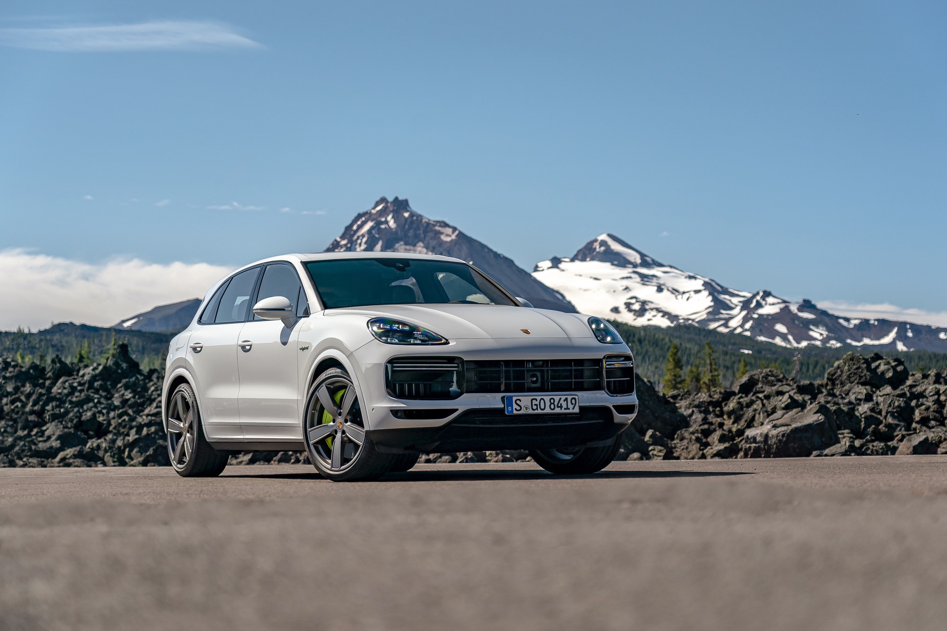 2020款保时捷cayenne turbo s e-hybrid官图