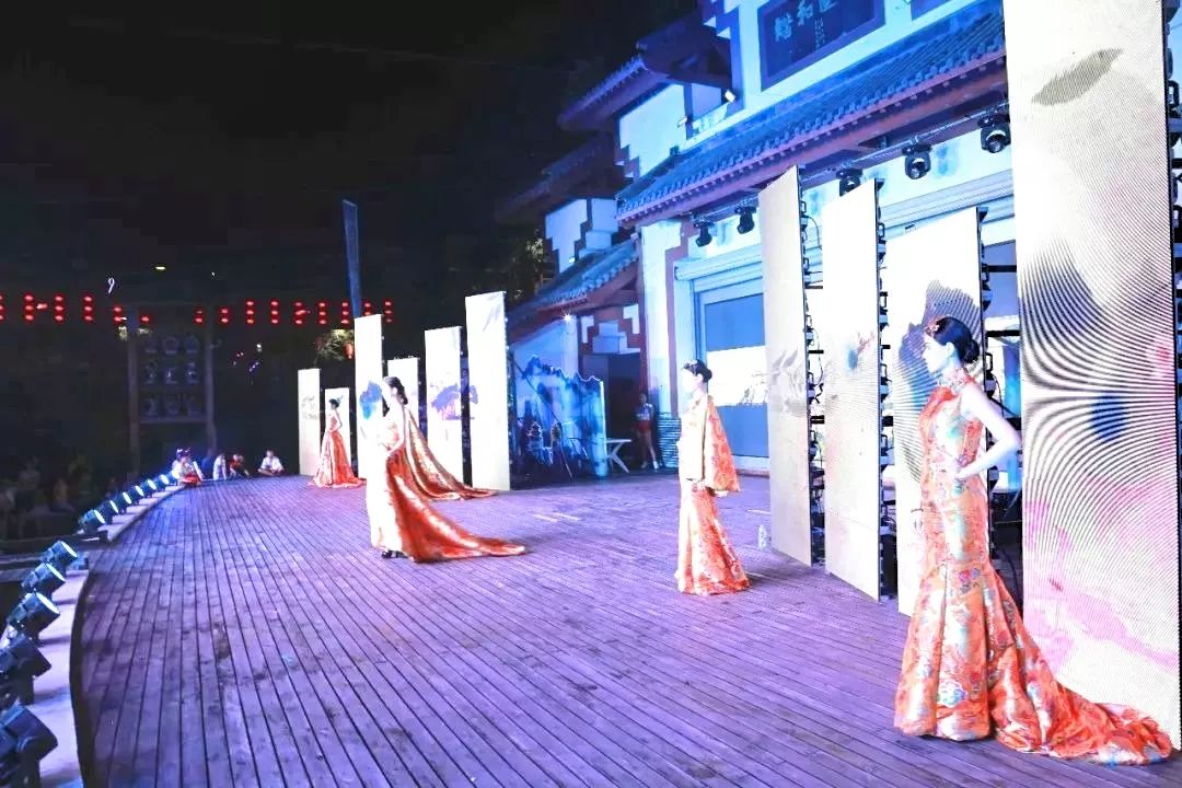 “国潮”零距离，8月17日相约老君山国潮清凉夜音乐盛典！