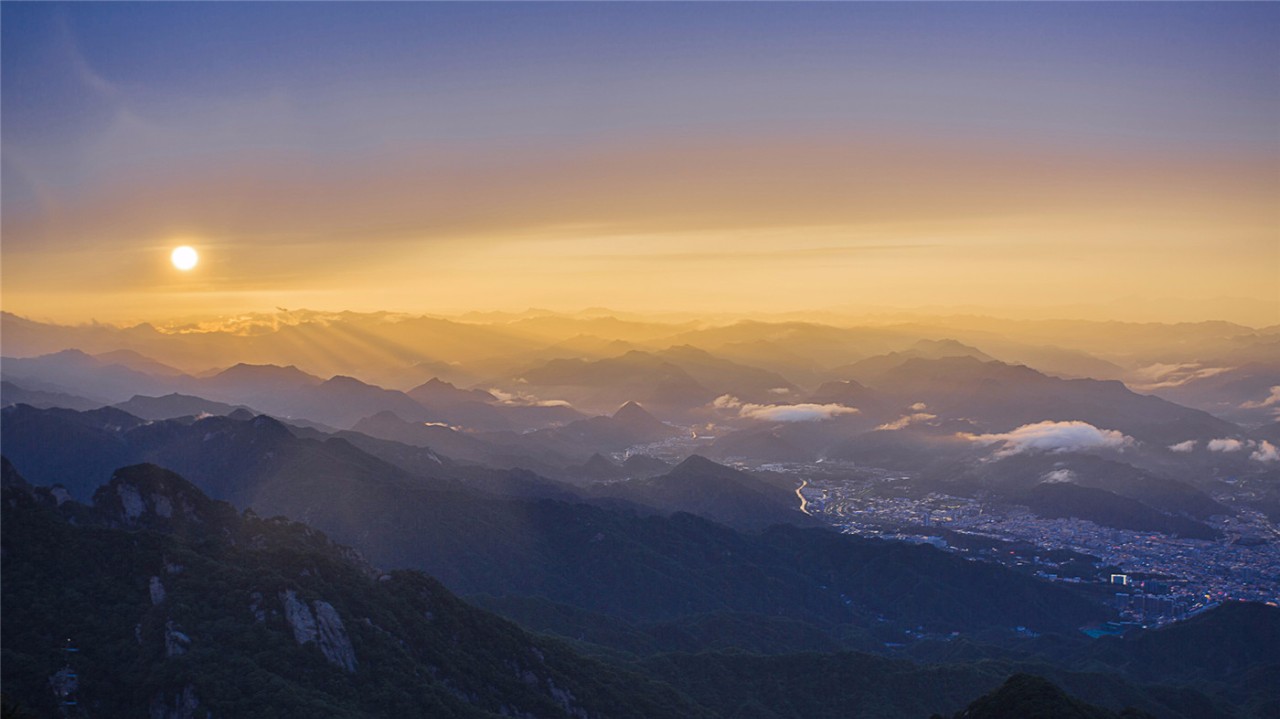 “国潮”零距离，8月17日相约老君山国潮清凉夜音乐盛典！