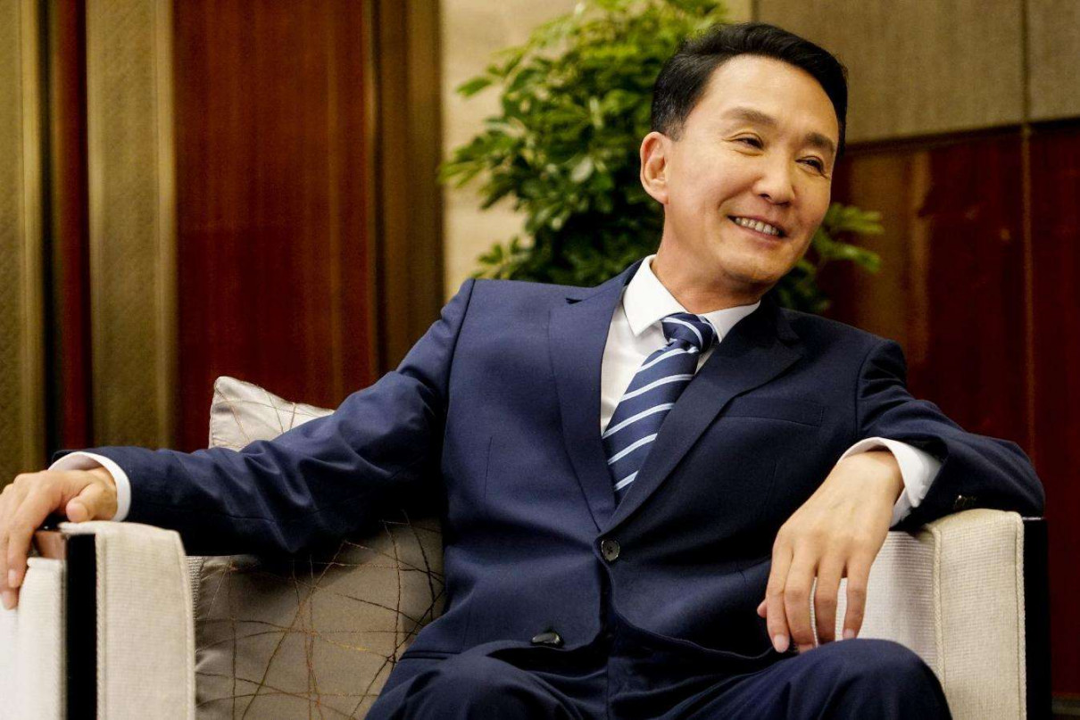 成年版《爸爸去哪儿》来袭?梁家辉两个女儿颜值高,吴刚备受期待|爸哪|