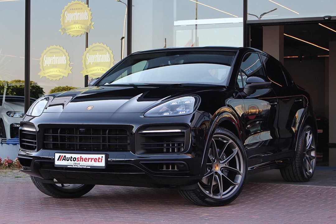 黑色的轿跑风 全新保时捷cayenne coupe海外实车