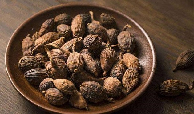 火锅里真的有罂粟壳网友不懂就不要出来丢人