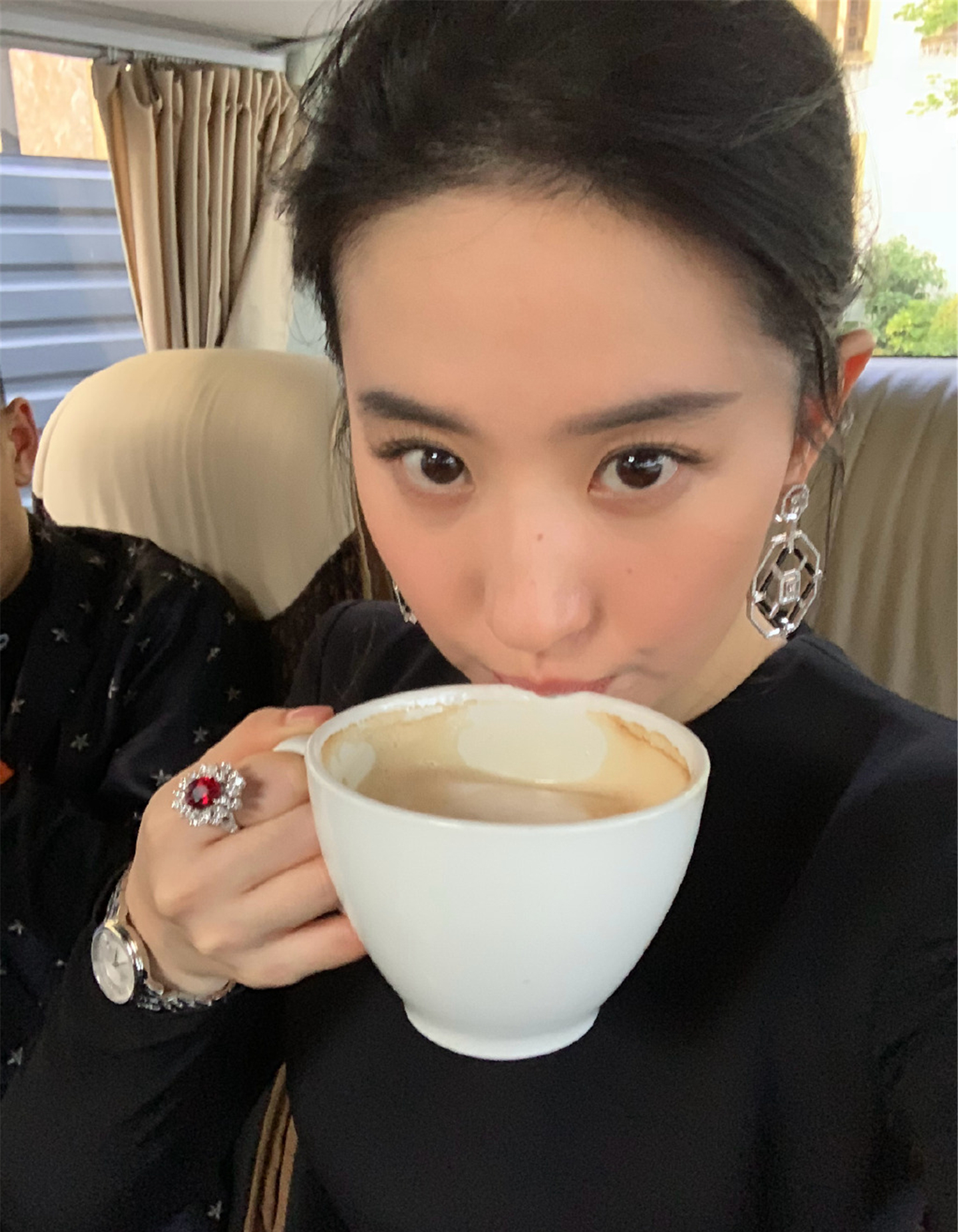 八哈哈老总_哈哈大笑图片