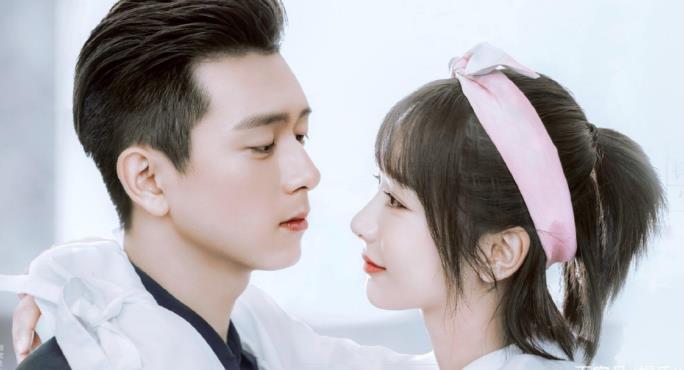 李现登泰国杂志,被评中国七月男朋友,网友: 期待翻拍|李现|马思纯