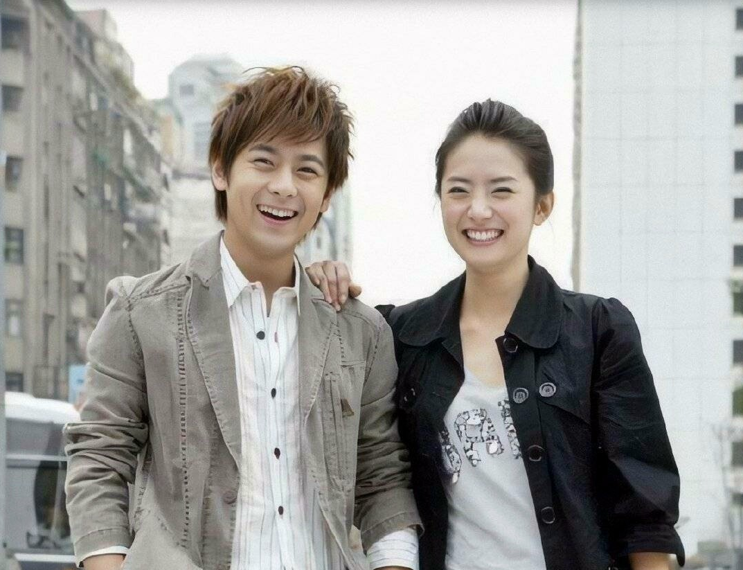 林志颖揭12年前放羊的星星内幕仲天骐的耳钉居然是磁铁