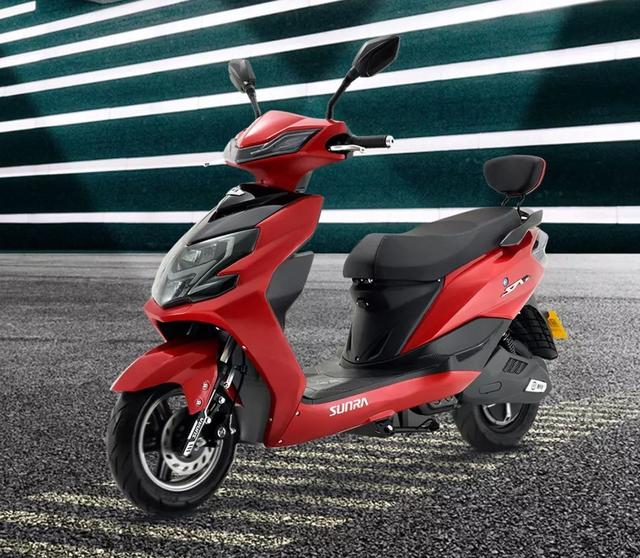 续航90km,22l超大座桶,新日雪豹电动车安全耐用