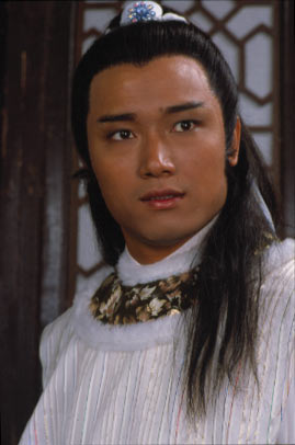 来猜一猜下面图片中哪一张不是苗侨伟在射雕中杨康的造型