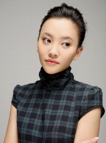 邓伦小号被扒两位前任白卉子周楚濋曝光颜值身材不输金晨