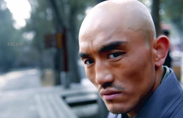 武僧一龙变身带头大哥获力挺,女粉丝:最爱龙哥,龙哥最强