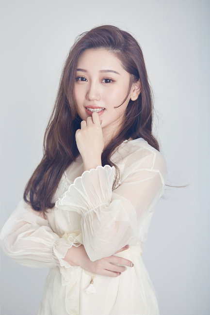 乔诗涵新单曲动力首发 洒脱演绎《明天的我》