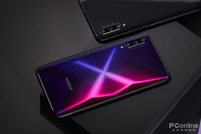 荣耀9x外观解析:屏霸升级,lcd永不为奴