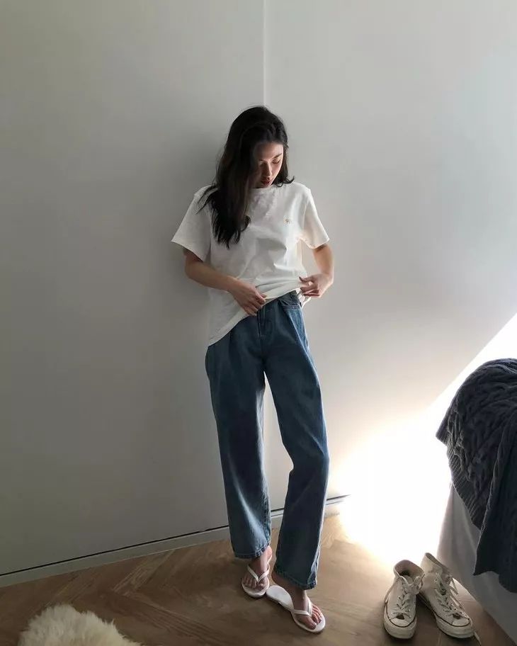 说是整形模板但我更关心她到底怎么穿的?1米6穿出了180的气势!