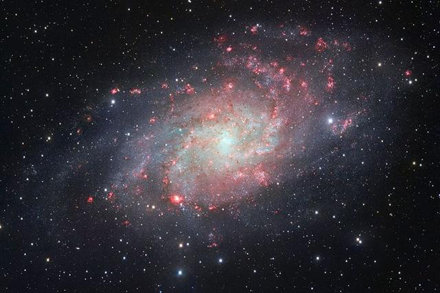 仙女座星系离银河系多远能用肉眼看到吗