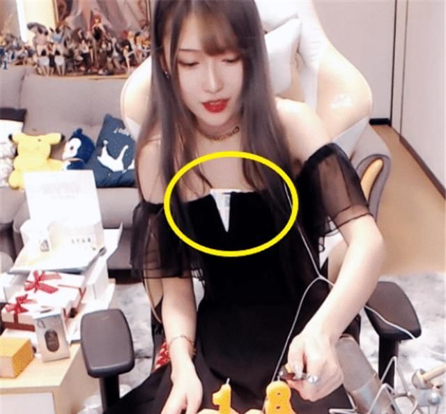 被公会吐槽总扣分,为防超管夏天穿羽绒服