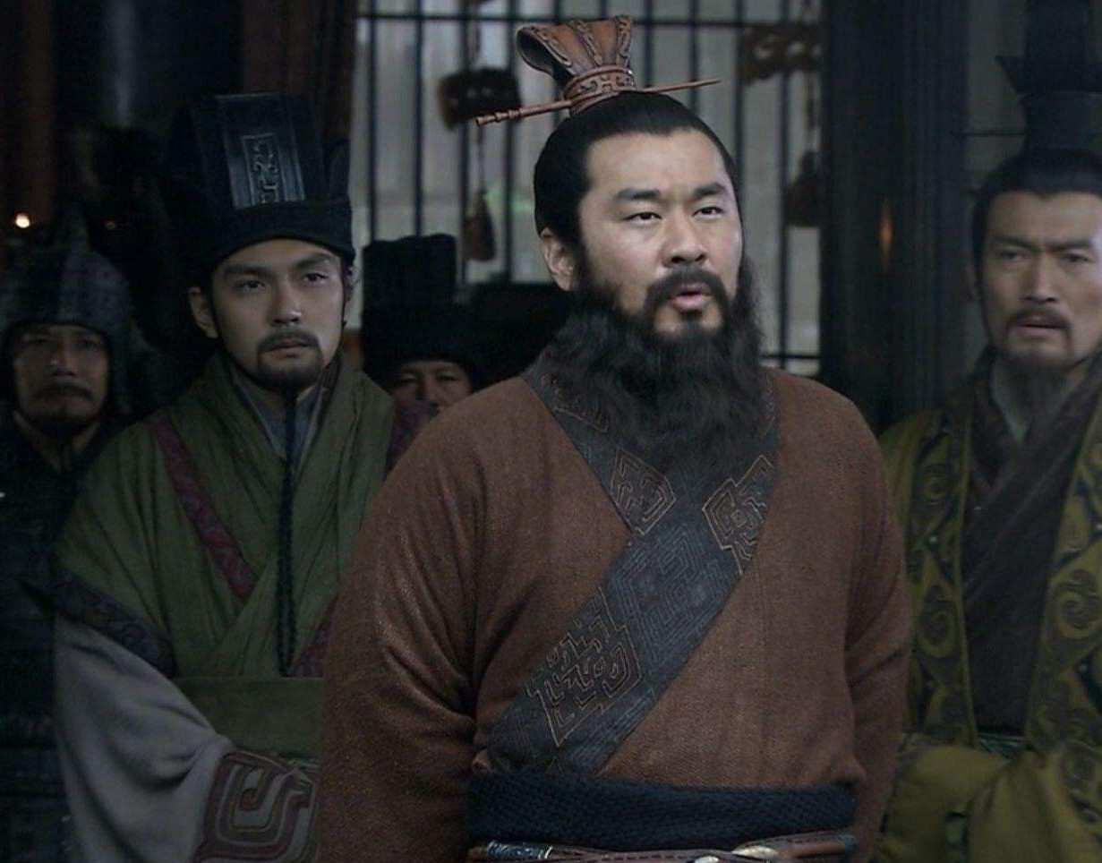 此人最早提出"挟天子以令诸侯",却因这个原因,被董卓废除|董卓|李儒