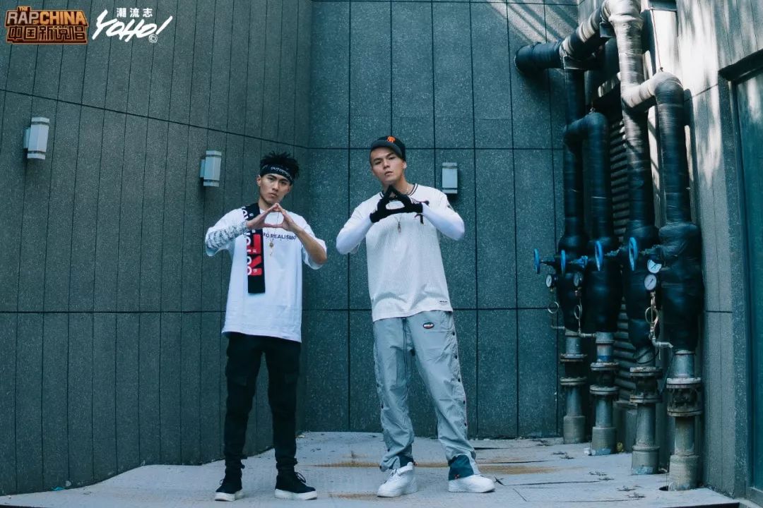 壁纸| 我选大傻,你选刘聪.