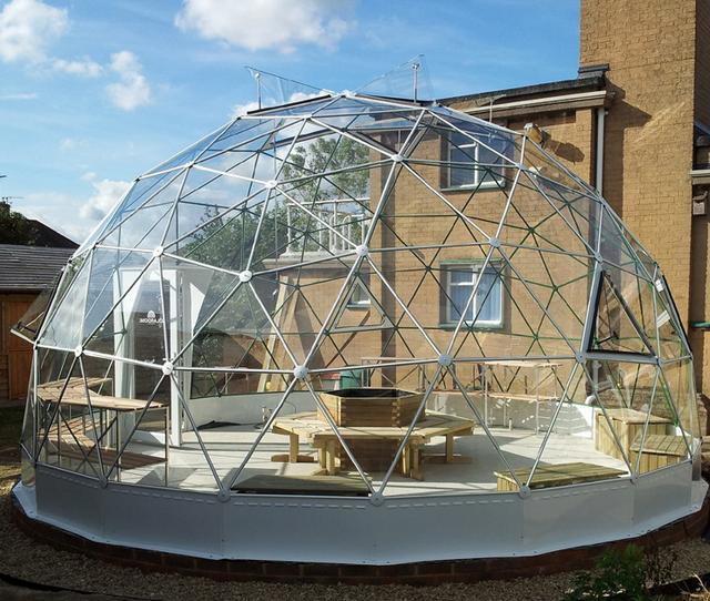 家里有院子和露台空间别浪费了做一个圆形阳光房这才是享受