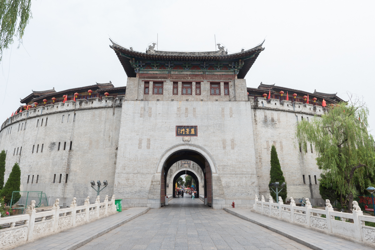 洛阳最壮观的古城门始建于隋朝花三千万重修成了知名旅游景点