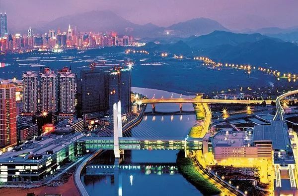 深圳建设先行示范区 粤港澳大湾区更富想象空间|改革开放_新浪新闻