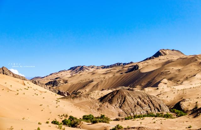 大西北只有青海,敦煌?不!甘新交界的神秘荒漠,比月牙泉美太多