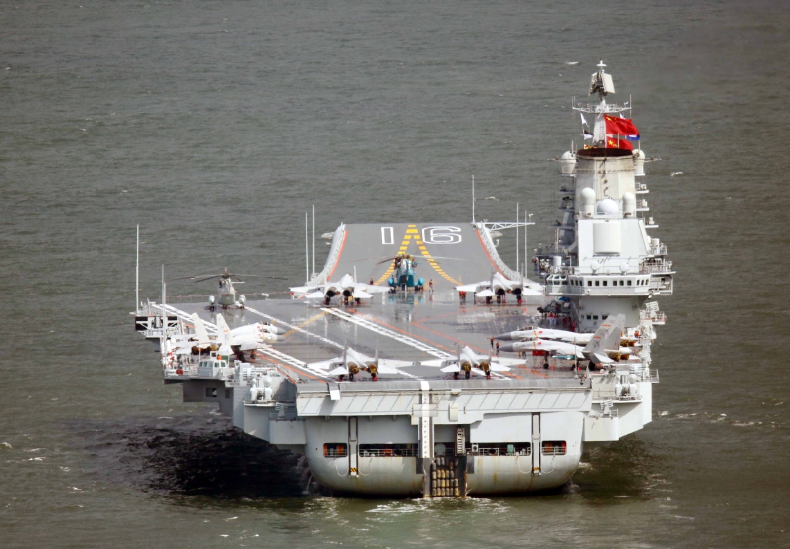 俄军司令登上辽宁舰后惊呆了,库兹涅佐夫号与它相比是天地之差