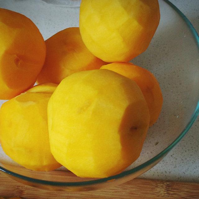 家常糖水黄桃,酸甜开胃,自己在家做简单方便还没有添加剂