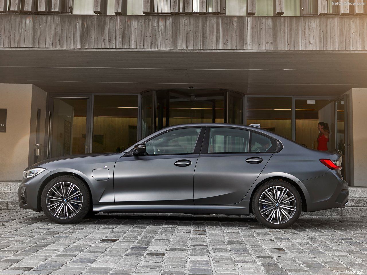 配备10秒增压模式 宝马全新330e三厢插混版官图发布