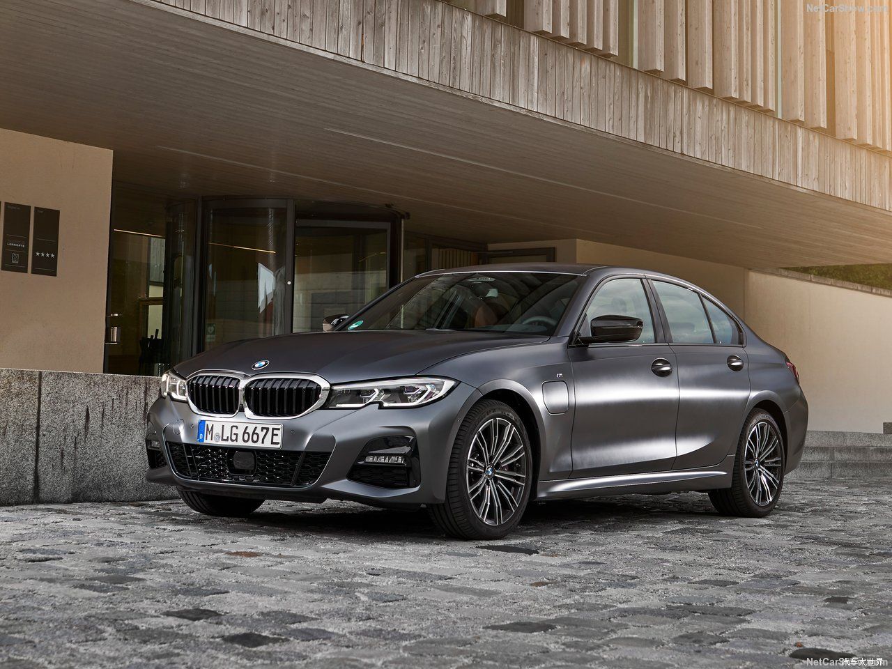 配备10秒增压模式 宝马全新330e三厢插混版官图发布
