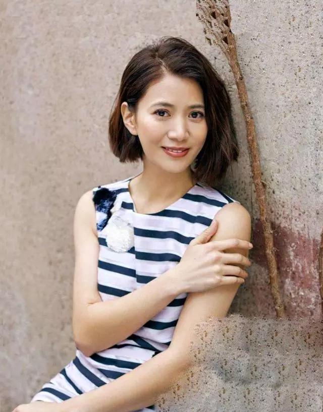 吴京早年当女星替身照片曝光，做武替超专业，还救过袁咏仪和宣萱
