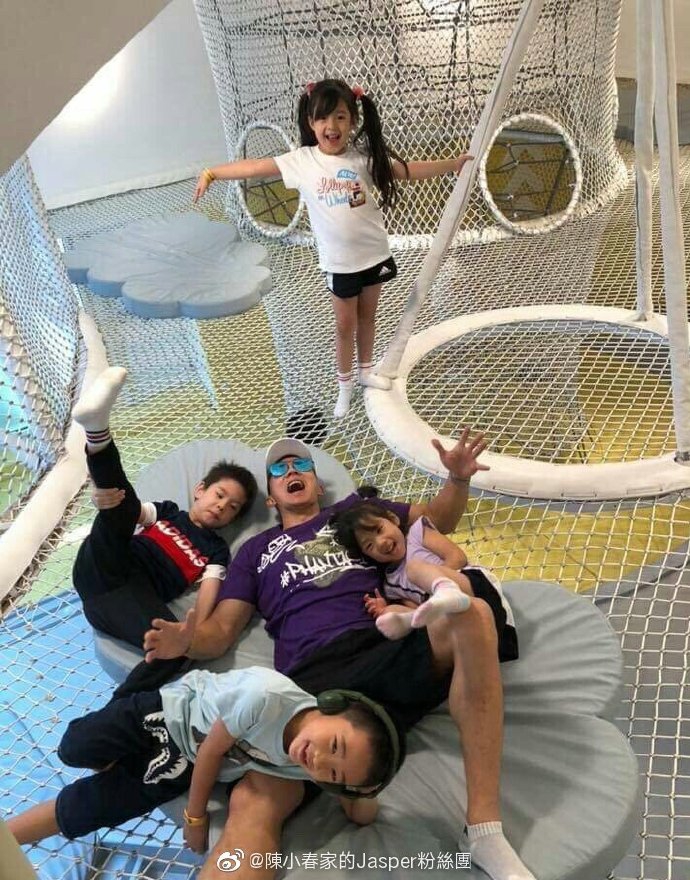 嗯哼阳光帅气jasper笑容呆萌小泡芙甜美可爱