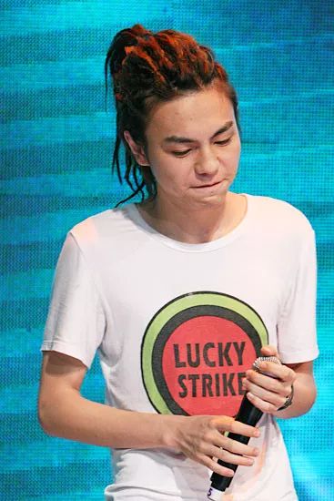 2010年,李巍在《铠甲勇士刑天》制片方钦点下,饰演第一男主角"刑天侠"