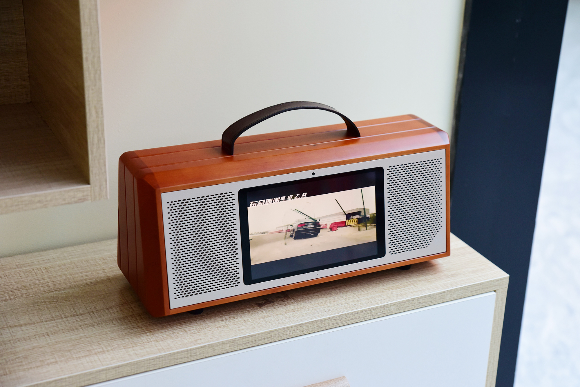 新时代智能媒体中心惠威mc200多媒体音箱图赏