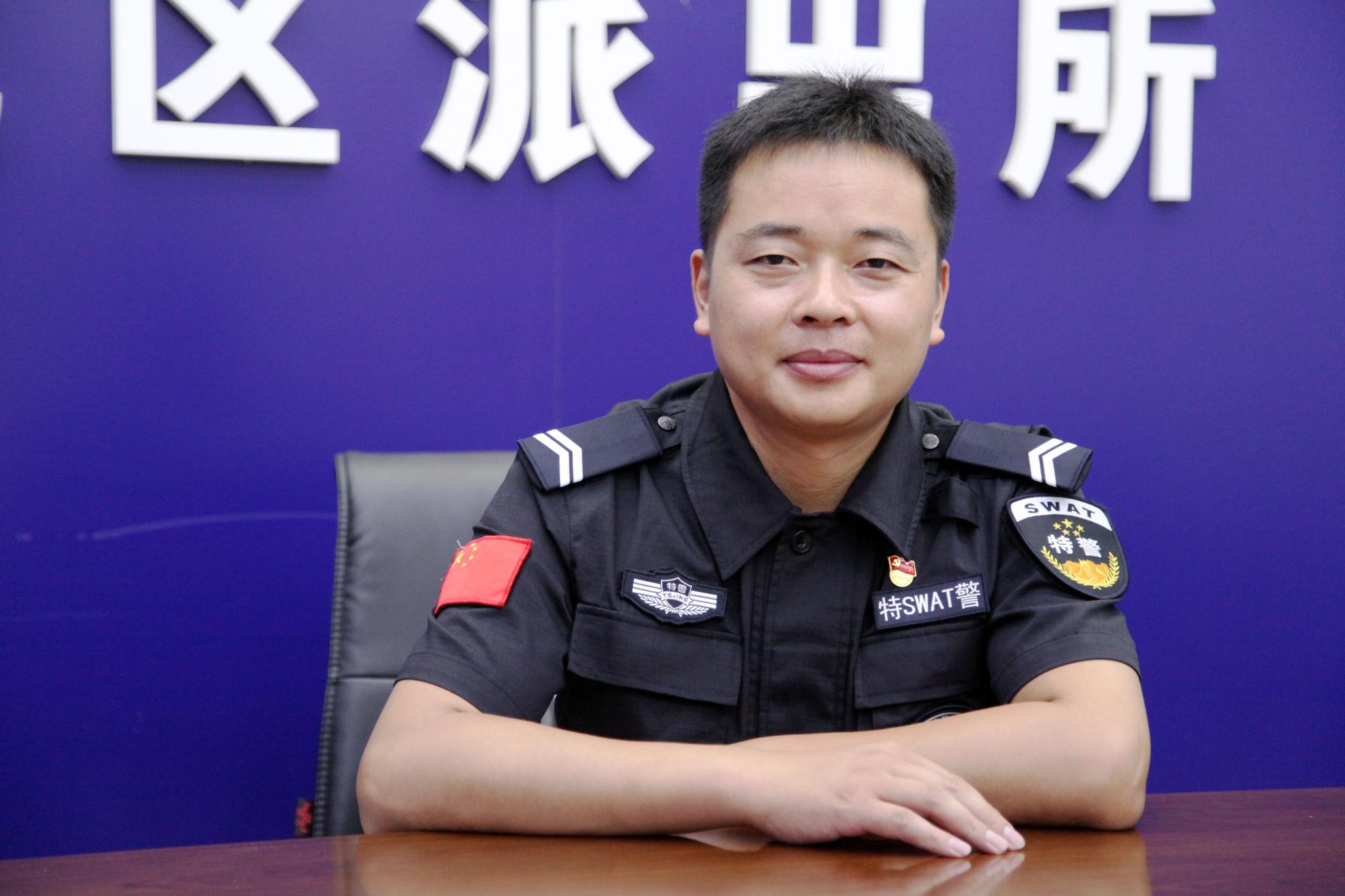 身怀为市民排忧解难热心,十年辅警焦如亮让人刮目相看