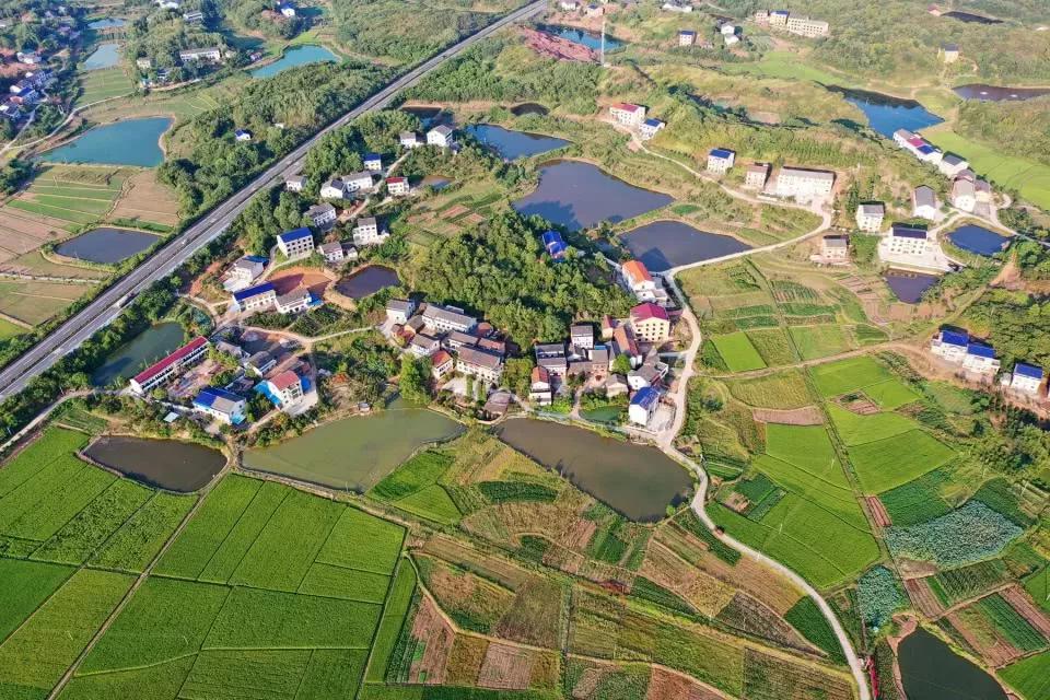 航拍大城衡阳"后花园"——石鼓区角山乡 田园风光如画