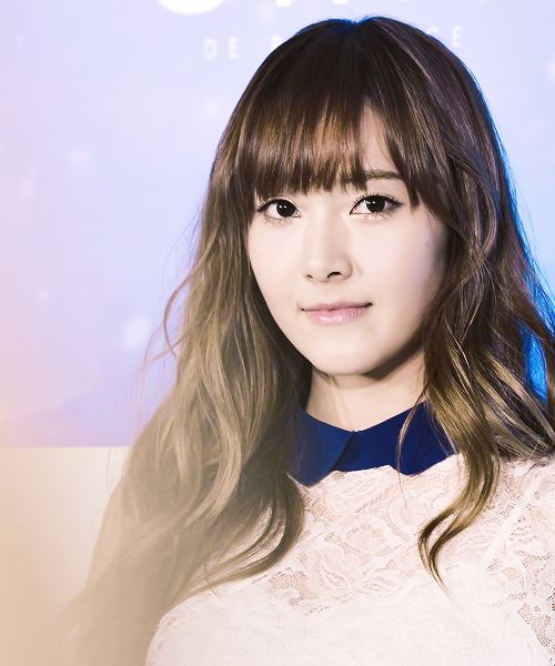 郑秀妍被中国经纪公司起诉,经纪公司向其索赔20亿韩元!