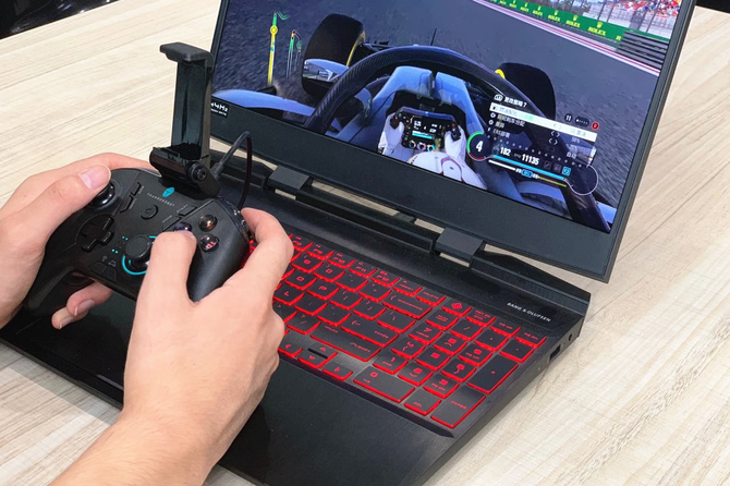 畅玩游戏大作雷神g50战斧游戏手柄体验