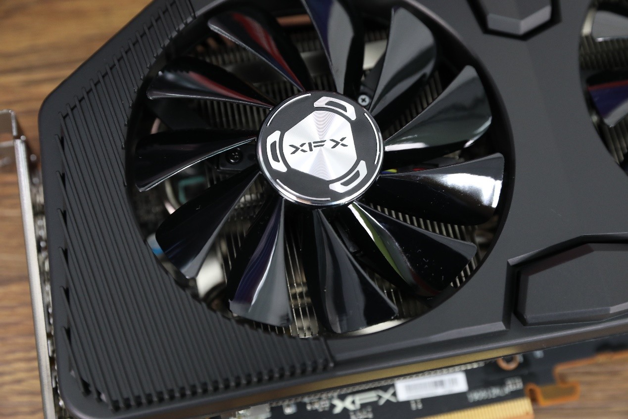 黑狼再现xfx5700xt非公版显卡开箱