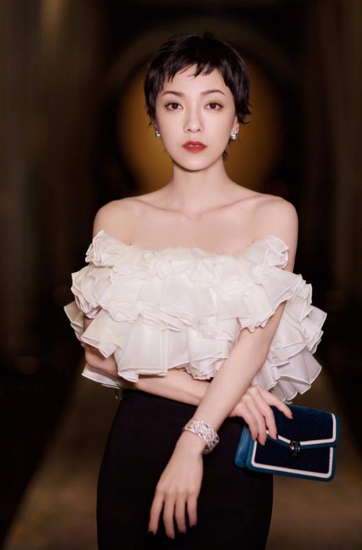 郭采洁短发女孩的性感和可爱