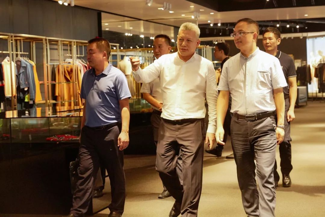 贵州省仁怀市市委副书记市长汪能科率队考察哥弟集团