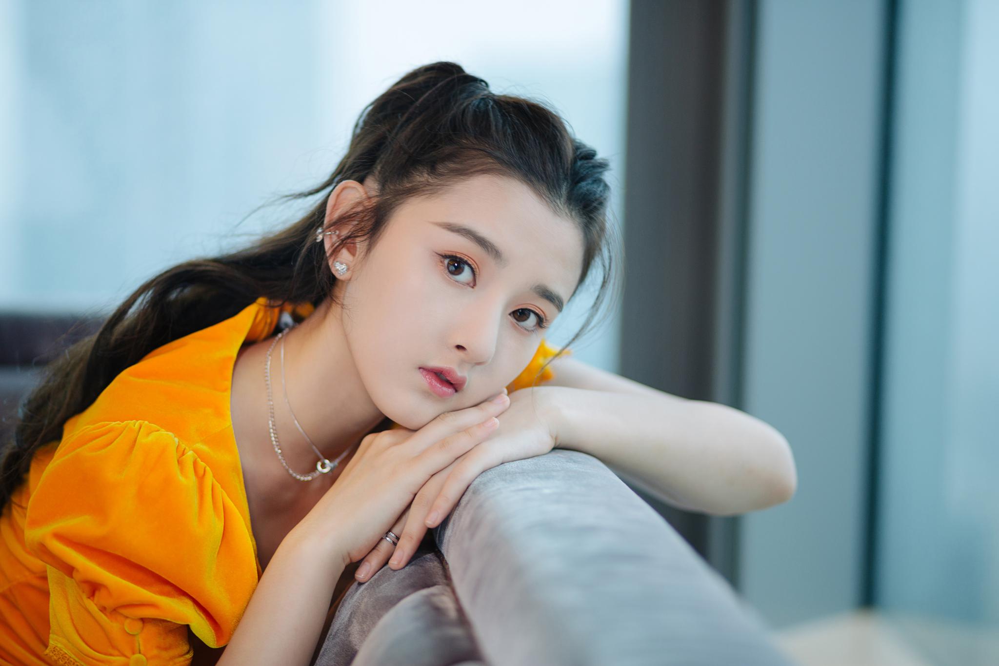 对 戏 的 时 候.脑 子 里 经 常 蹦 出 高 考 题. 九 州 缥 缈 录). 说... 宋 祖 儿.艺 人 供 图. 