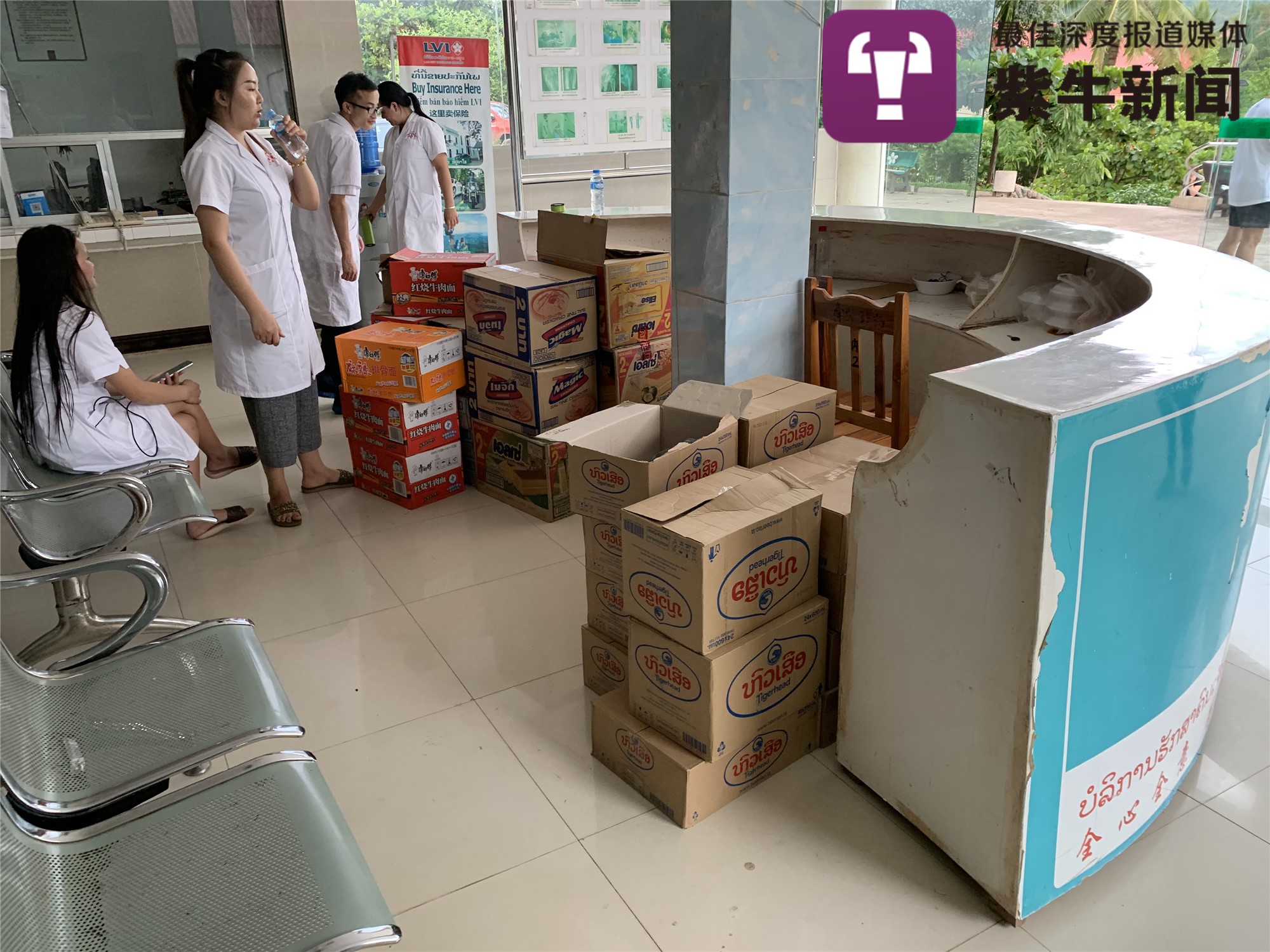 老挝中老国际医院堆满了华人捐赠的物资