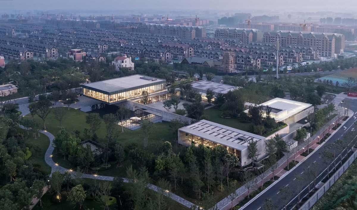 建筑鸟瞰普罗理想国位于河南郑州中牟县,是一个占地四平方公里的